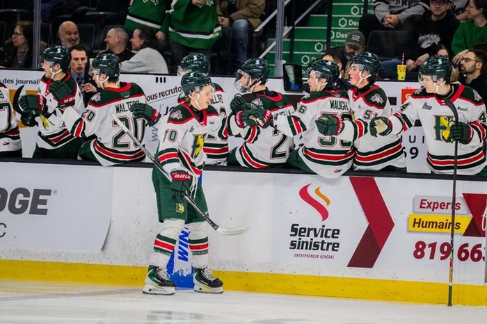 célébration de but Mensonen