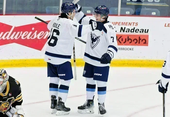 Le Phoenix gagne facilement pour Bellemare!