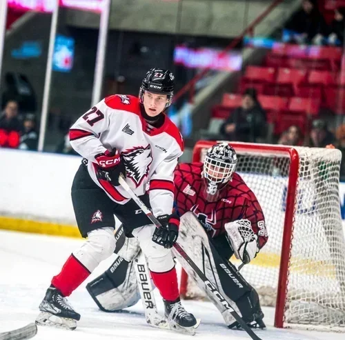 Les vilains Huskies brisent la toile de l’Armada
