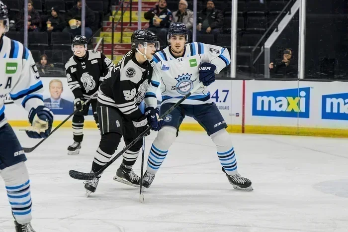 Un sursaut tardif qui fait vibrer le Centre Slush Puppie