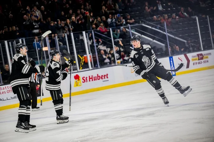 Simon Xavier Cyr but