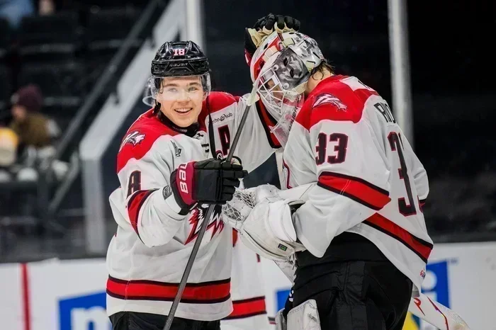 Raymond ferme la porte et les Huskies blanchissent les Olympiques !