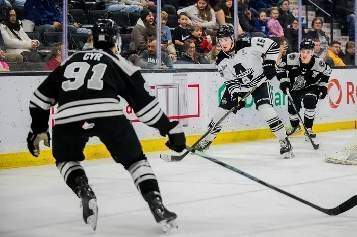 Un autre chapitre intense dans la rivalité de la 50