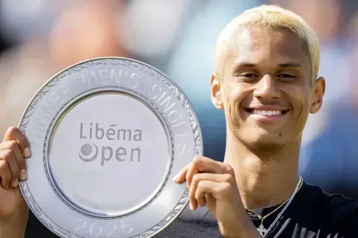 Gabriel Diallo remporte son premier titre en carrière sur le circuit de l'ATP