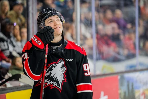 samuel-savoie-et-les-huskies-brillent-à-gatineau