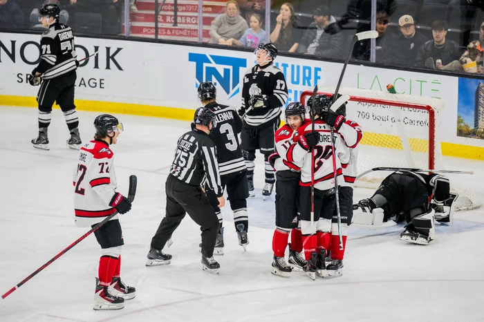 Les Huskies ont égalisé 2 fois lors de ce match.