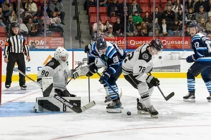 Les Olympiques s’inclinent à Chicoutimi malgré une solide performance de Shaiikov