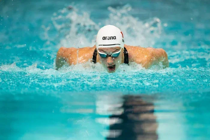Record du monde pour Summer McIntosh à Montréal