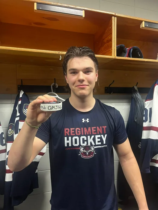 Lors du match du 16 novembre, Matys St-Gelais a inscrit son premier but en carrière dans la LHJMQ dans la victoire des siens par la marque de 5-4 face aux Saguenéens de Chicoutimi&nbsp; &nbsp; &nbsp; &nbsp; &nbsp; &nbsp; &nbsp; &nbsp; &nbsp; &nbsp; &nbsp; &nbsp; &nbsp; &nbsp; &nbsp; &nbsp;Crédit photo: Réseaux sociaux du Régiment