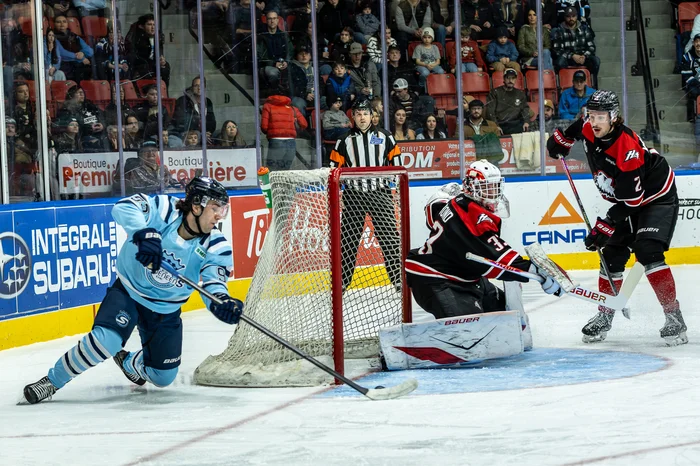 Alexandre Raymond a fait face à 27 lancers des Saguenéens.