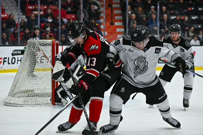 Benjamin Brunelle a été flamboyant en inscrivant 3 buts pour la meute.