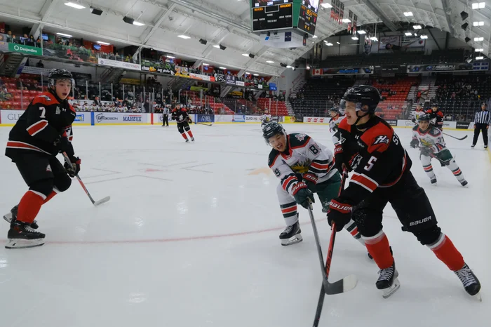 Antoine St-Laurent le héros en prolongation des Huskies.