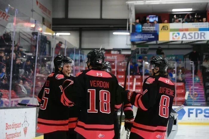 Les Huskies envoient l’Océanic à la dérive