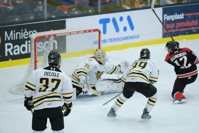 Gabriel D’Aigle a dû quitter la rencontre après la première période.