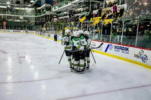 les-foreurs-s-approchent-des-remparts